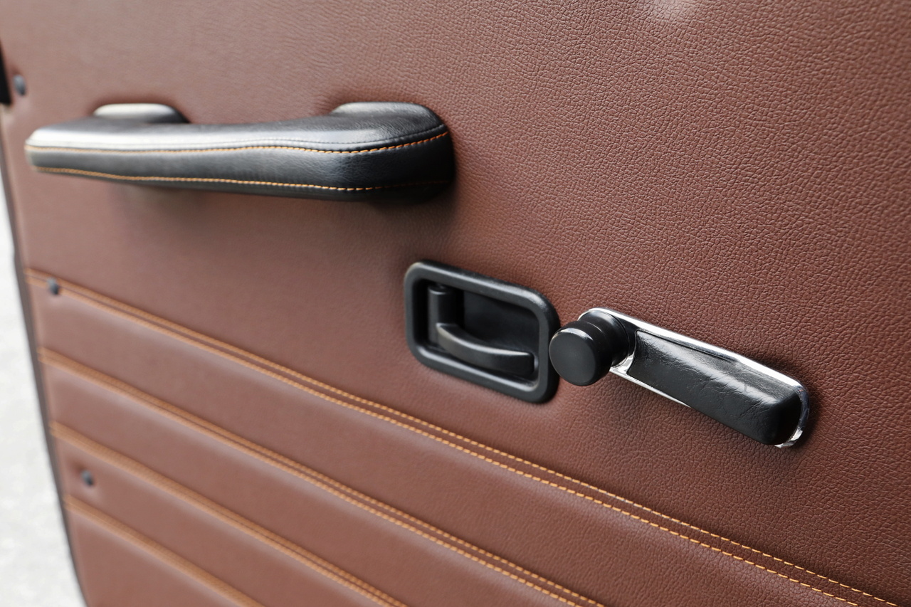 メルセデス・ベンツ Gクラス 250GD ウルフ コンバーチブル