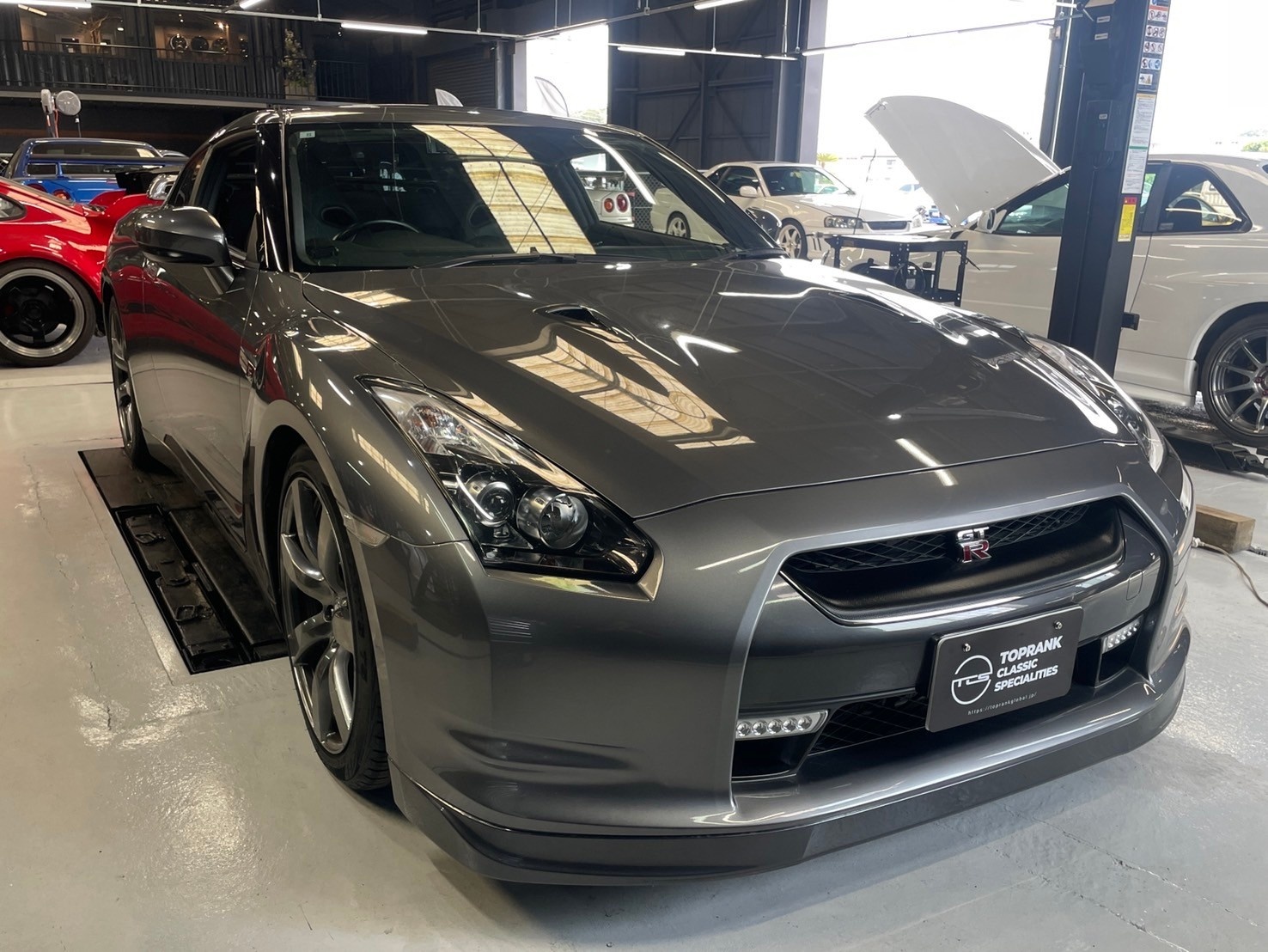 日産 GT-R プレミアムエディション