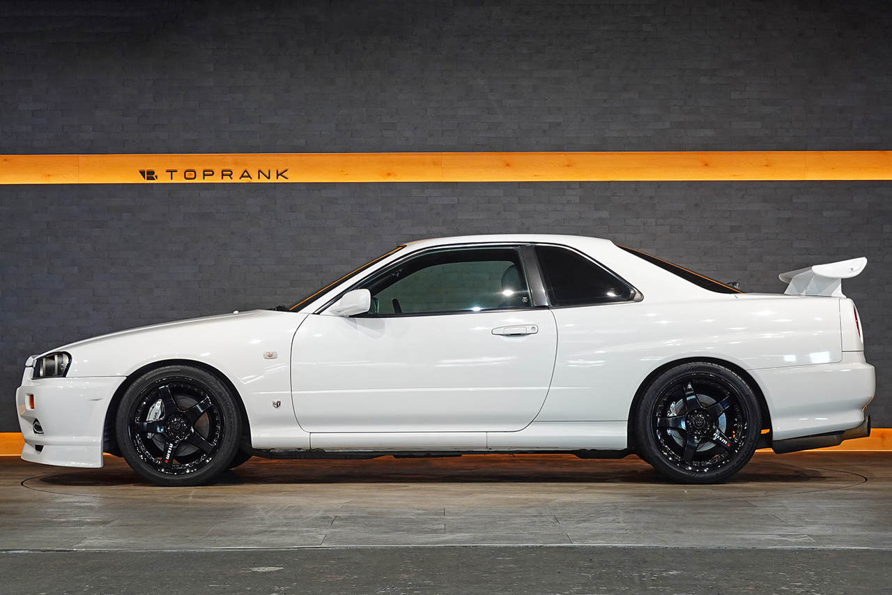 日産 スカイラインクーペ ER34 スカイライン 25GTターボ　クーペ