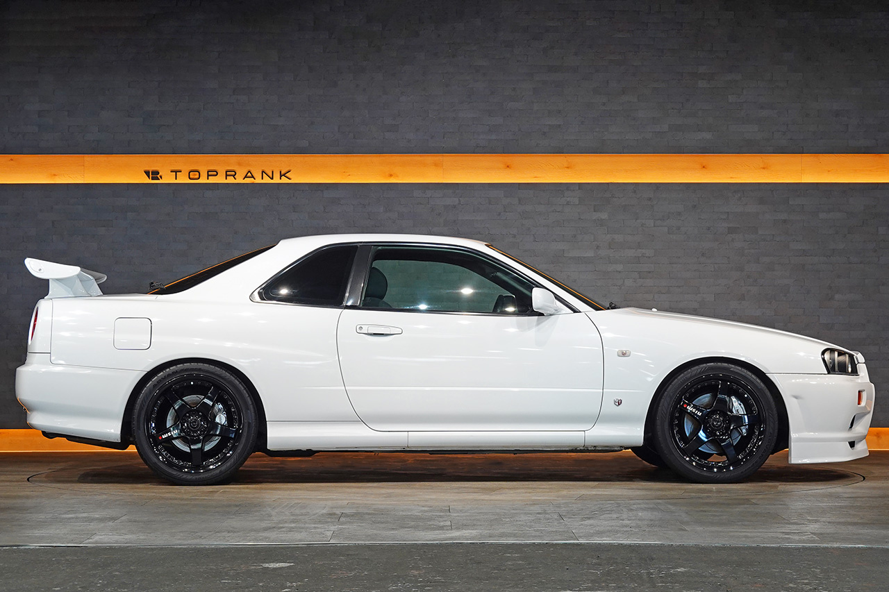 日産 スカイラインクーペ ER34 スカイライン 25GTターボ　クーペ