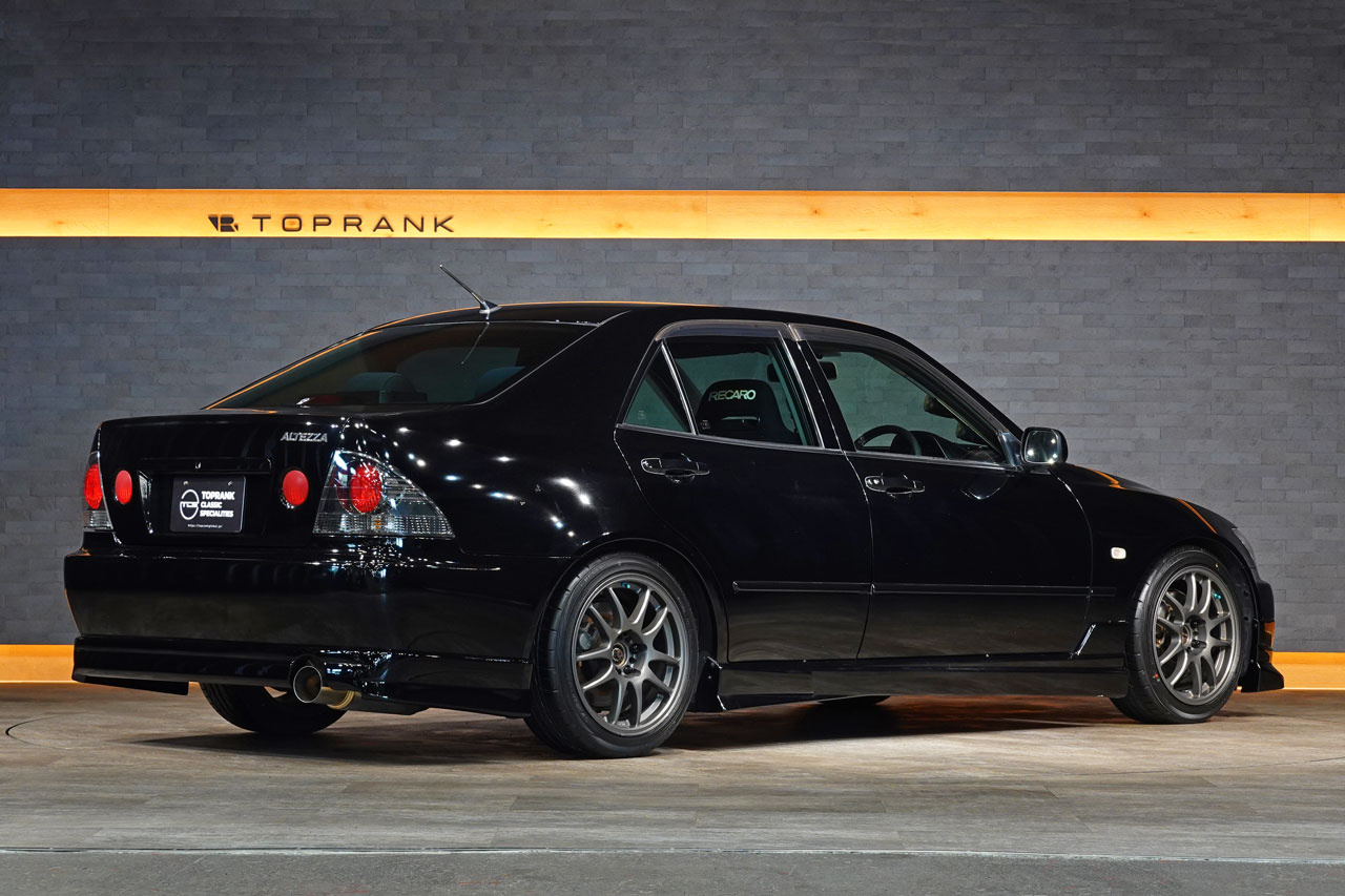 トヨタ アルテッツァ SXE10 アルテッツァ RS200 リミテッド