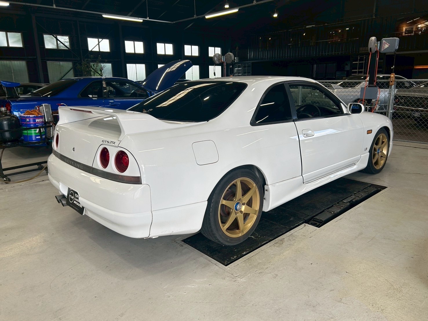 日産 スカイライン 