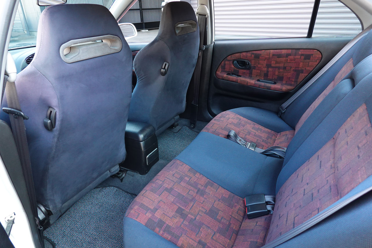 三菱 ランサーエボリューション CN9A ランサー GSR エボリューション IV