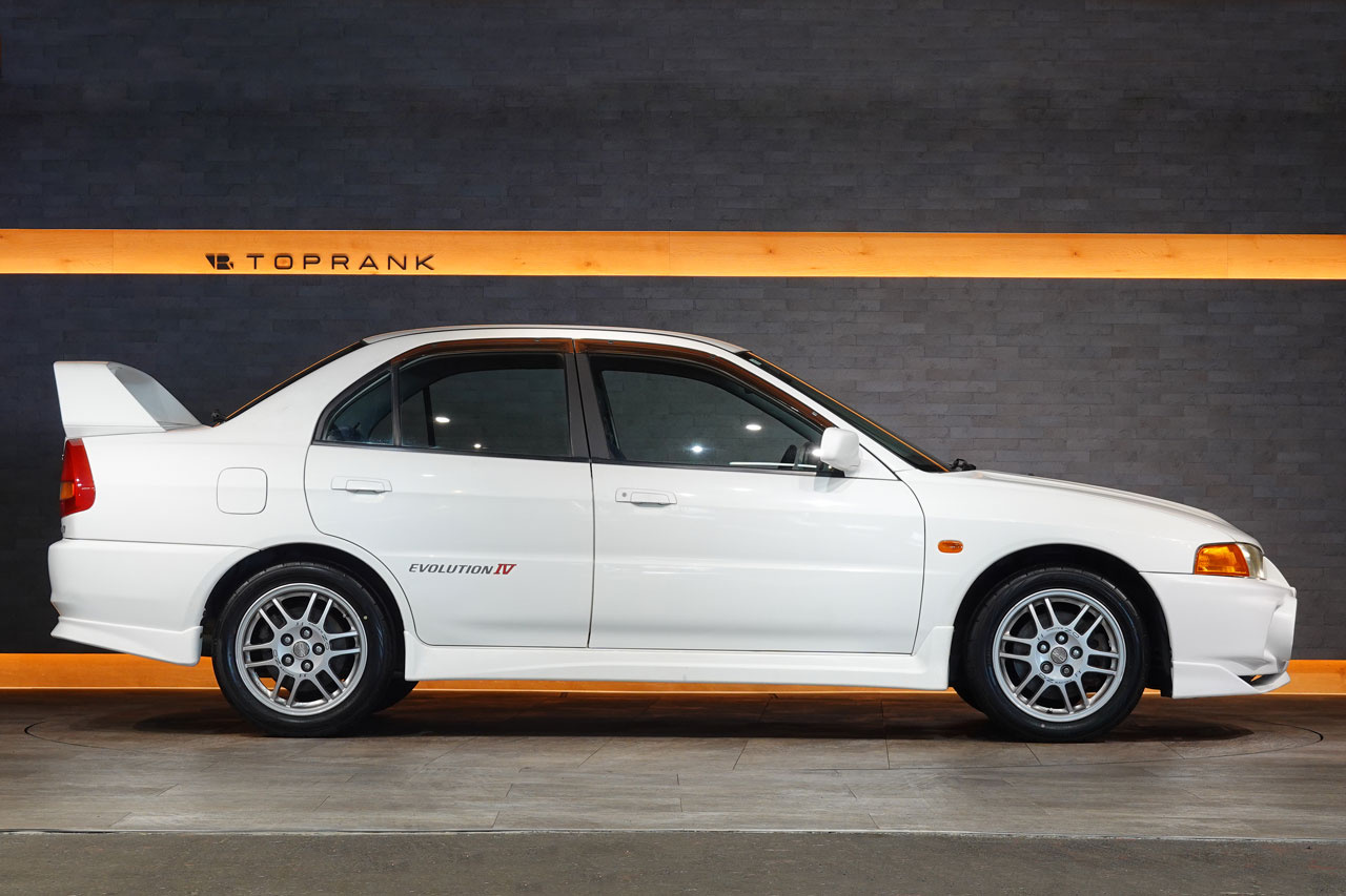 三菱 ランサーエボリューション CN9A ランサー GSR エボリューション IV