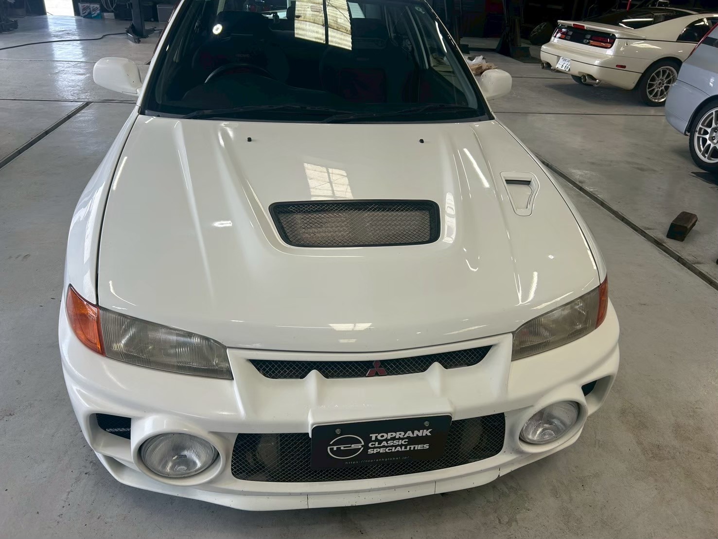 三菱 ランサーエボリューション CN9A ランサー GSR エボリューション IV