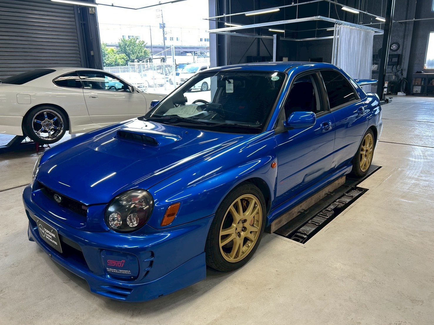 スバル インプレッサSTI 