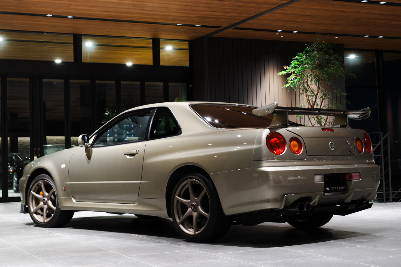 日産 スカイラインGT-R BNR34 R34 スカイラインGT-R  Vスペック2ニュル