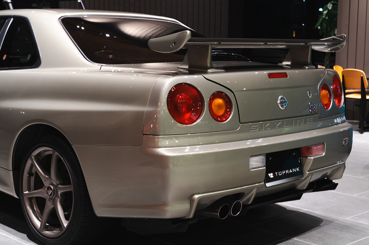 日産 スカイラインGT-R BNR34 R34 スカイラインGT-R  Vスペック2ニュル