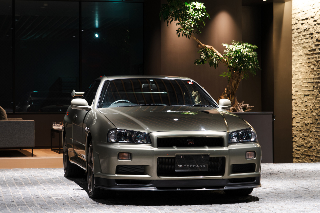 日産 スカイラインGT-R BNR34 R34 スカイラインGT-R  Vスペック2ニュル