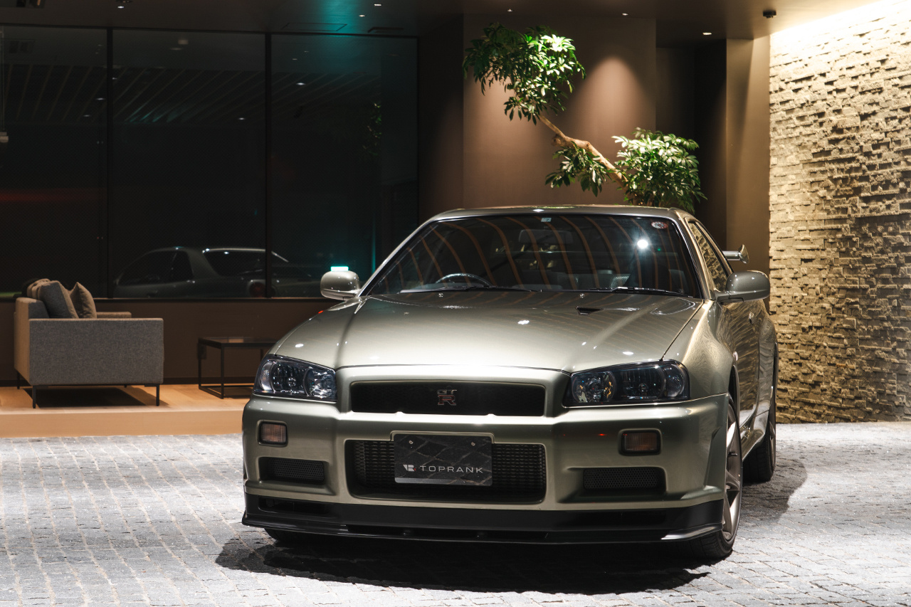 日産 スカイラインGT-R BNR34 R34 スカイラインGT-R  Vスペック2ニュル