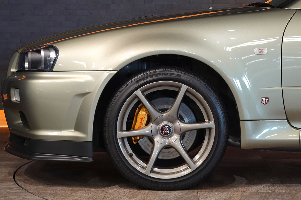 日産 スカイラインGT-R BNR34 R34 スカイラインGT-R  Vスペック2ニュル