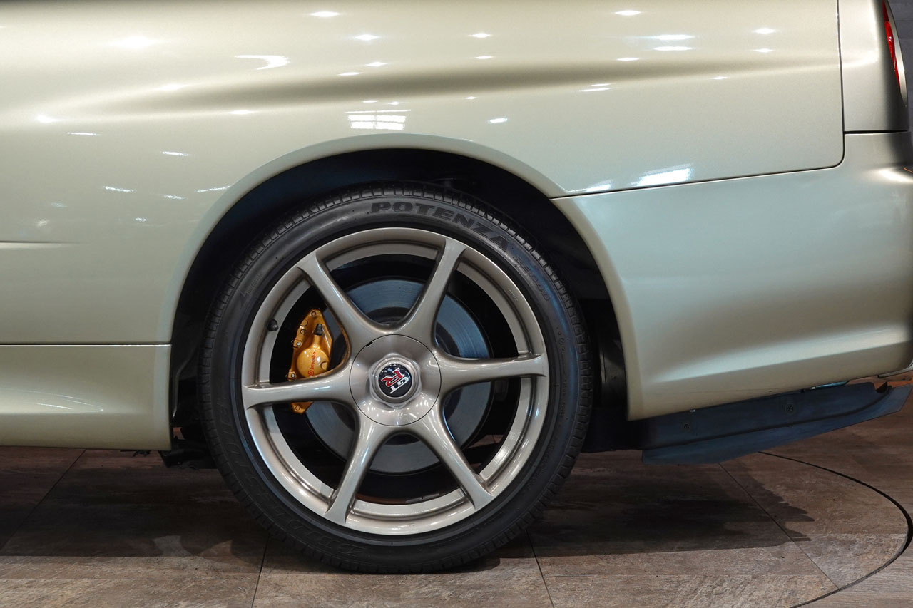 日産 スカイラインGT-R BNR34 R34 スカイラインGT-R  Vスペック2ニュル