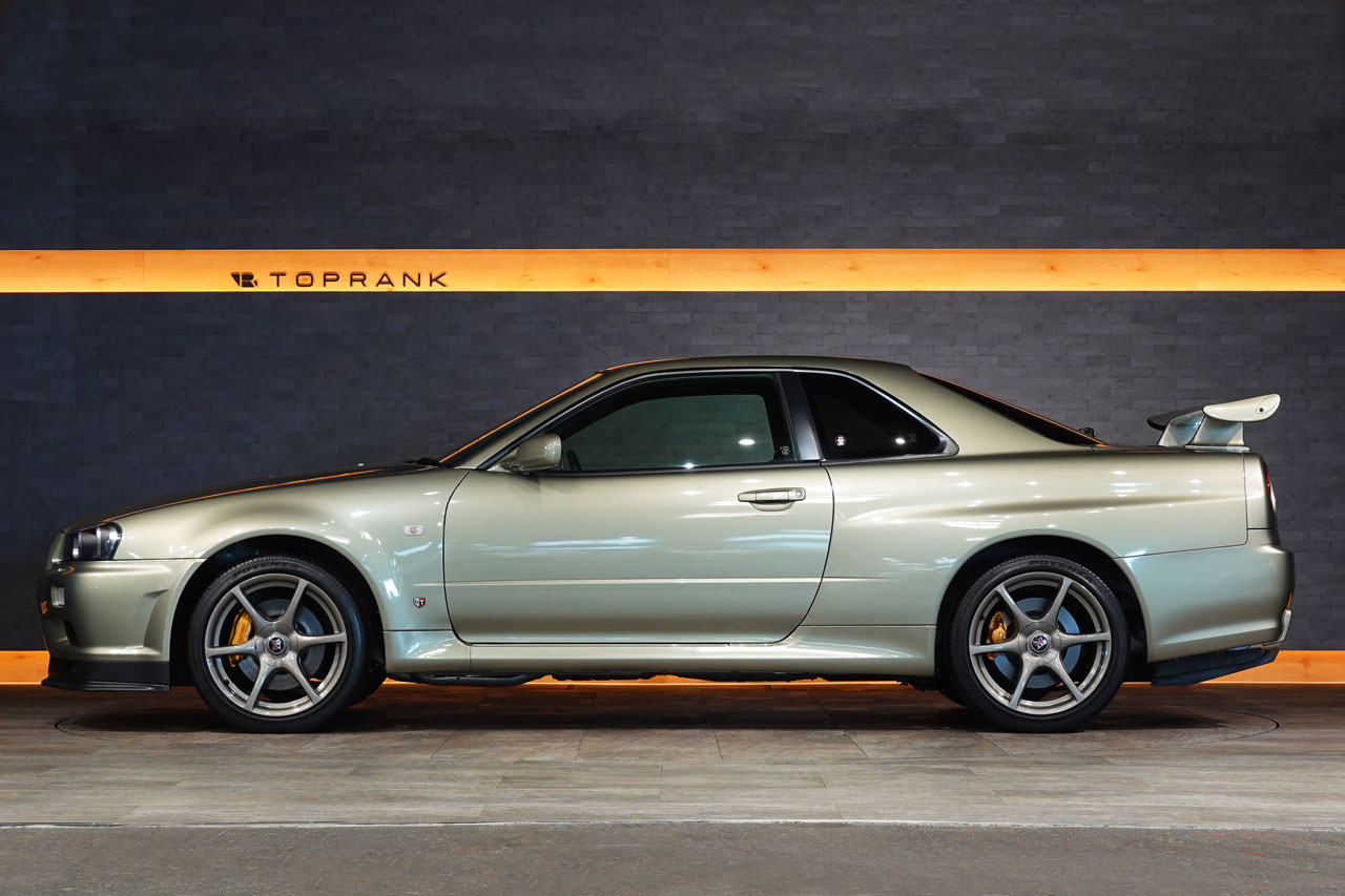 日産 スカイラインGT-R BNR34 R34 スカイラインGT-R  Vスペック2ニュル