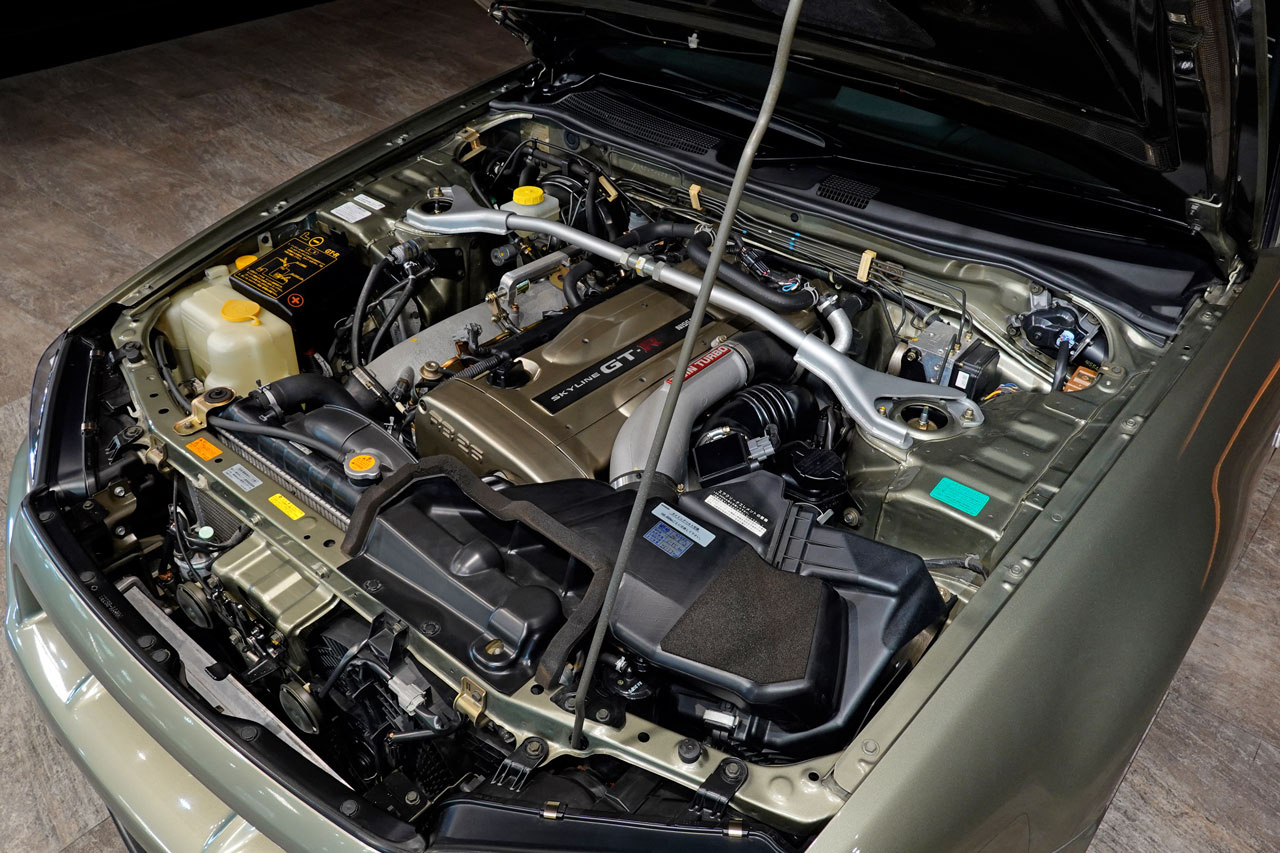 日産 スカイラインGT-R BNR34 R34 スカイラインGT-R  Vスペック2ニュル