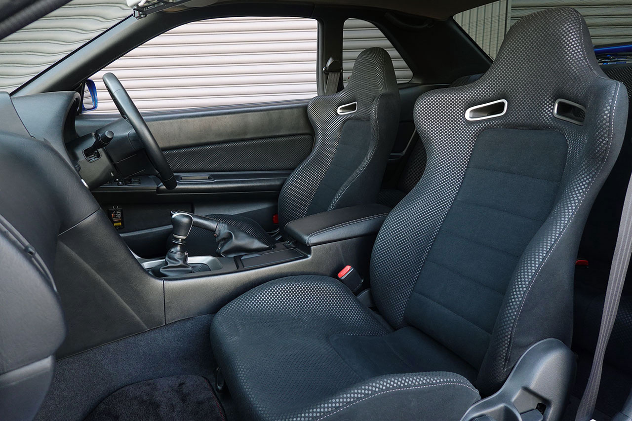 日産 スカイラインGT-R BNR34 R34 スカイラインGT-R  Vスペック2