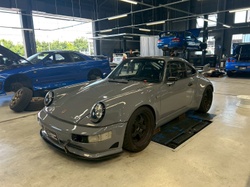 911