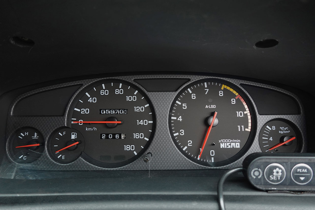 日産 スカイラインGT-R BCNR33 R33 スカイラインGT-R Vスペック