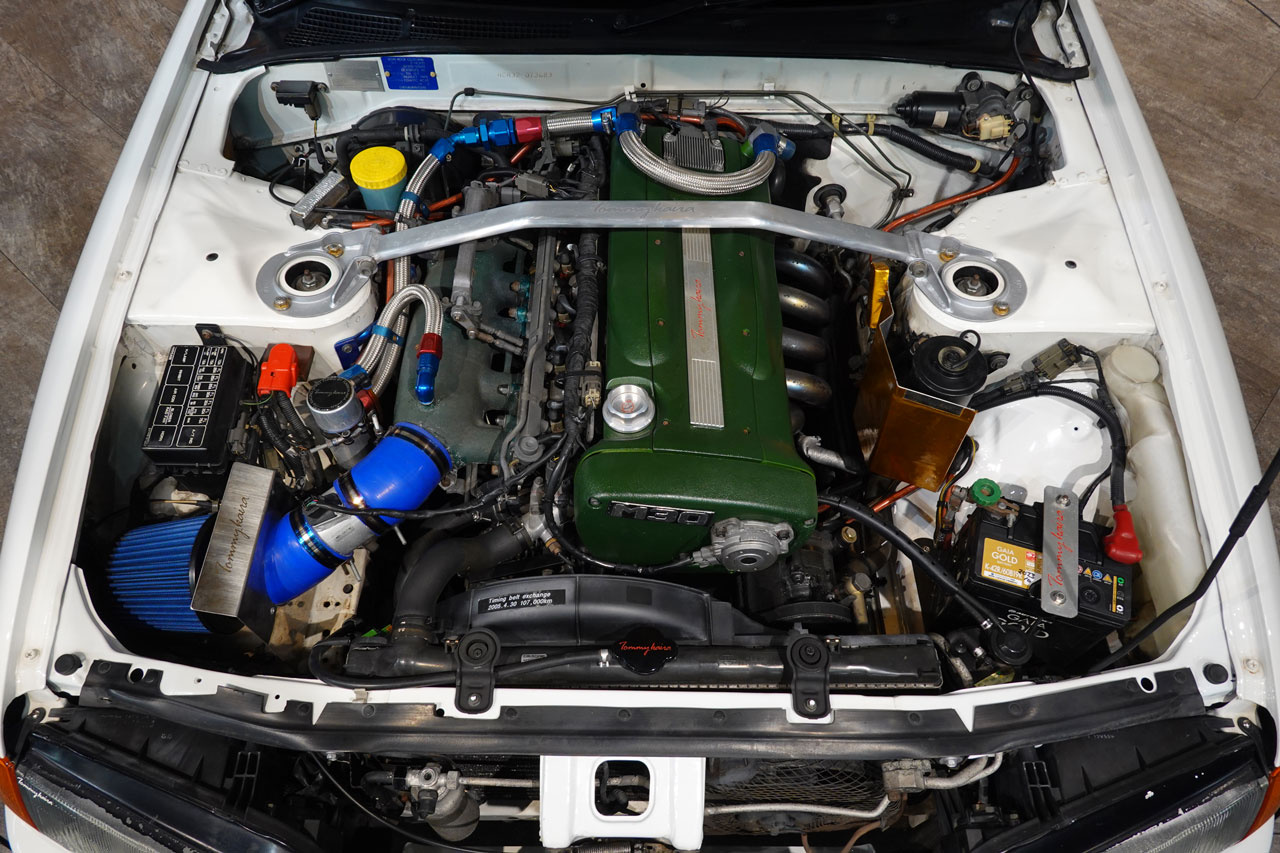 トミーカイラ M30 HCR32 R32 スカイライン トミーカイラ M30