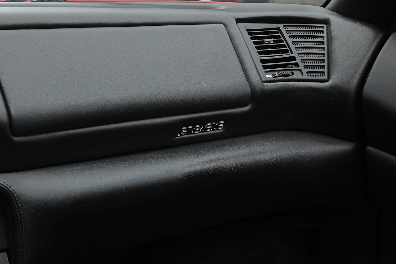 フェラーリ F355 ベルリネッタ