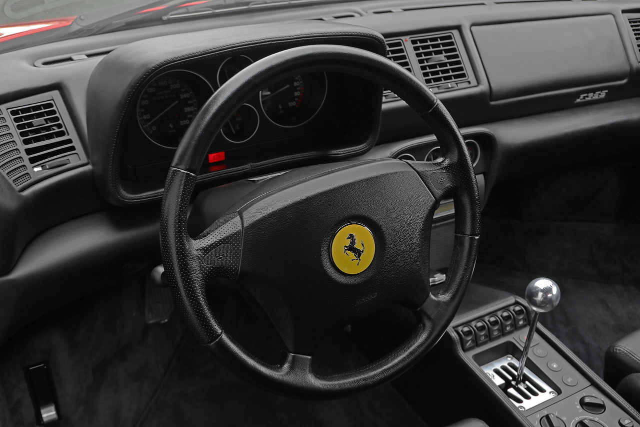 フェラーリ F355 ベルリネッタ