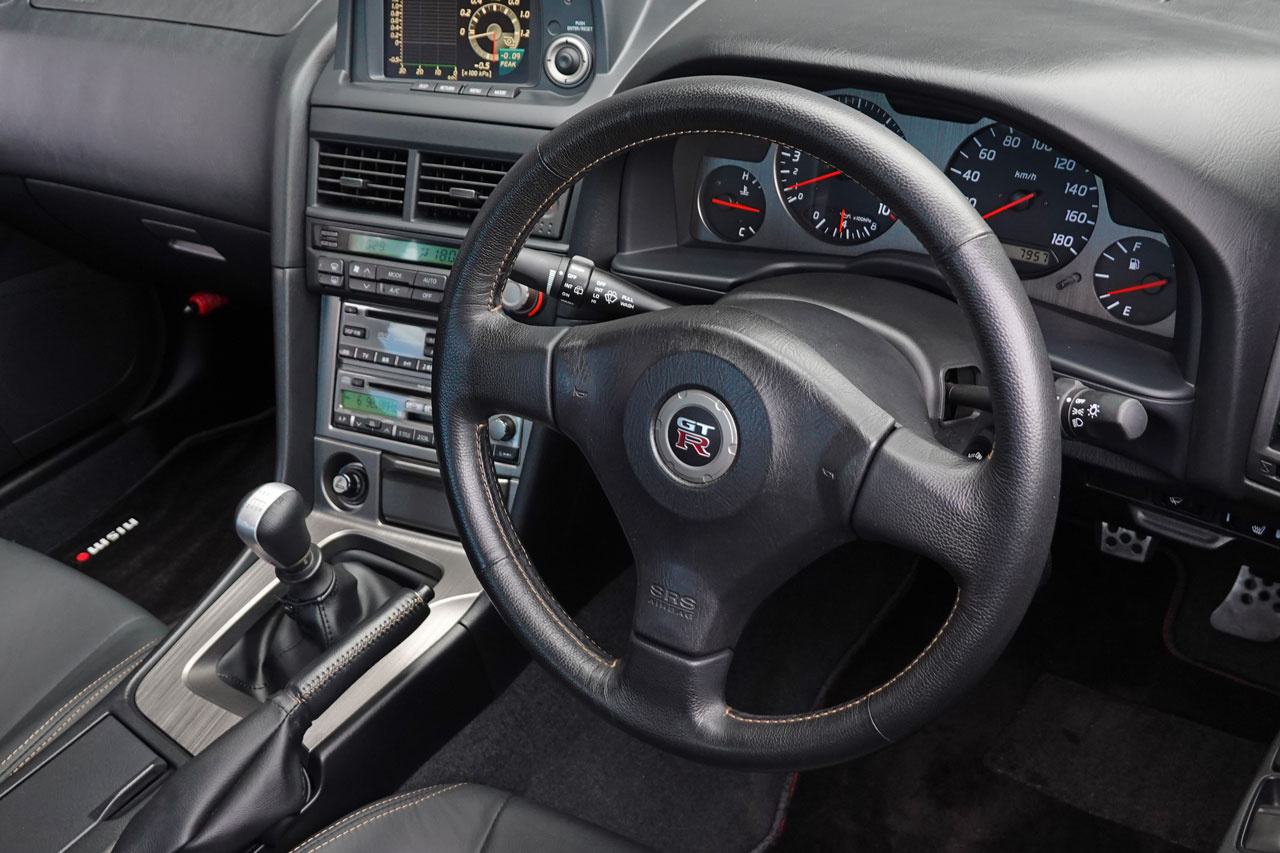 日産 スカイラインGT-R BNR34 R34 スカイライン GT-R  Mスペック