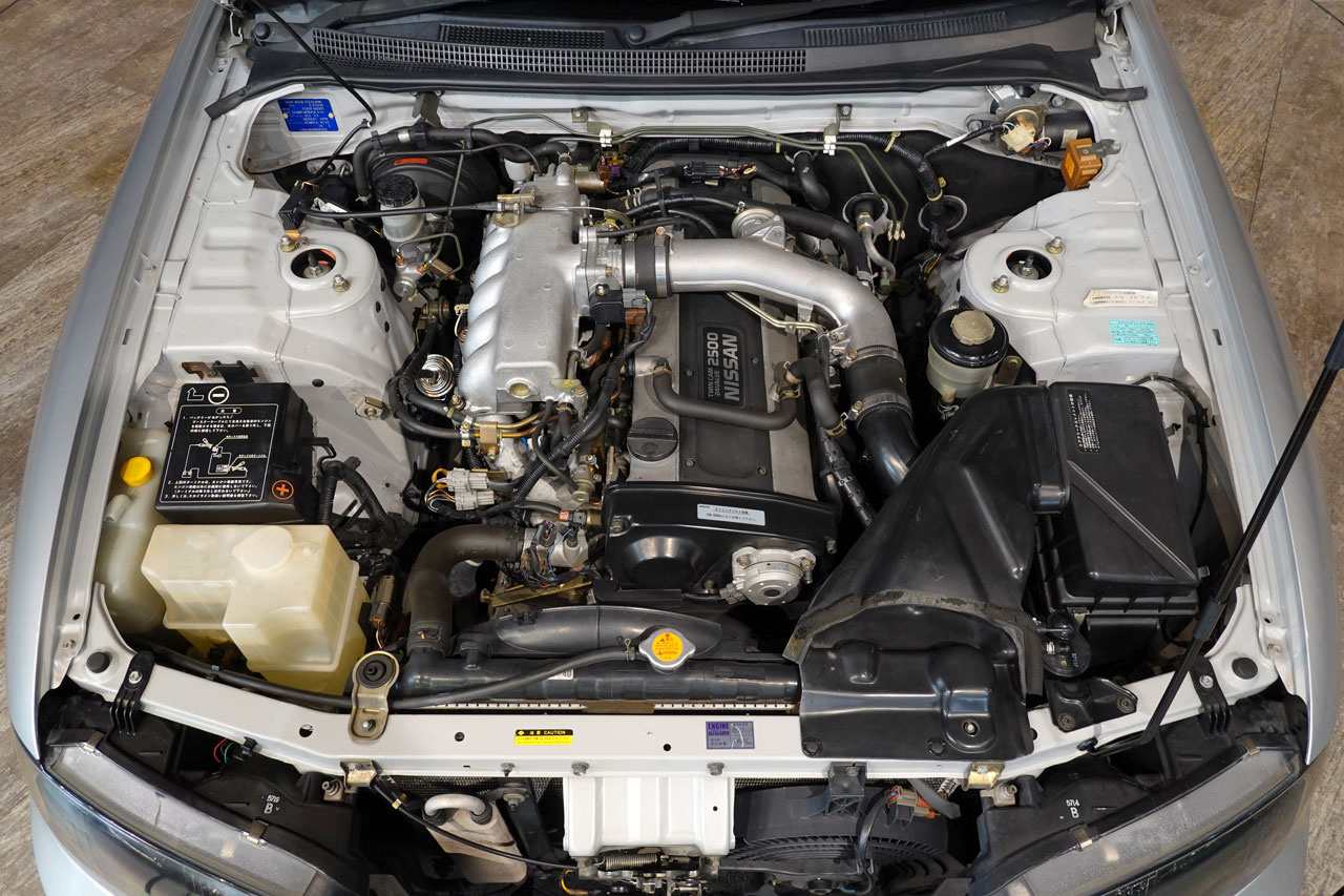 日産 スカイラインクーペ ECR33 スカイライン GTS25t Type M