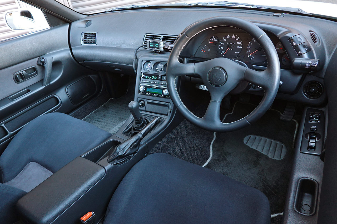 日産 スカイラインGT-R BNR32 R32 スカイラインGT-R V-SPEC II 仕様