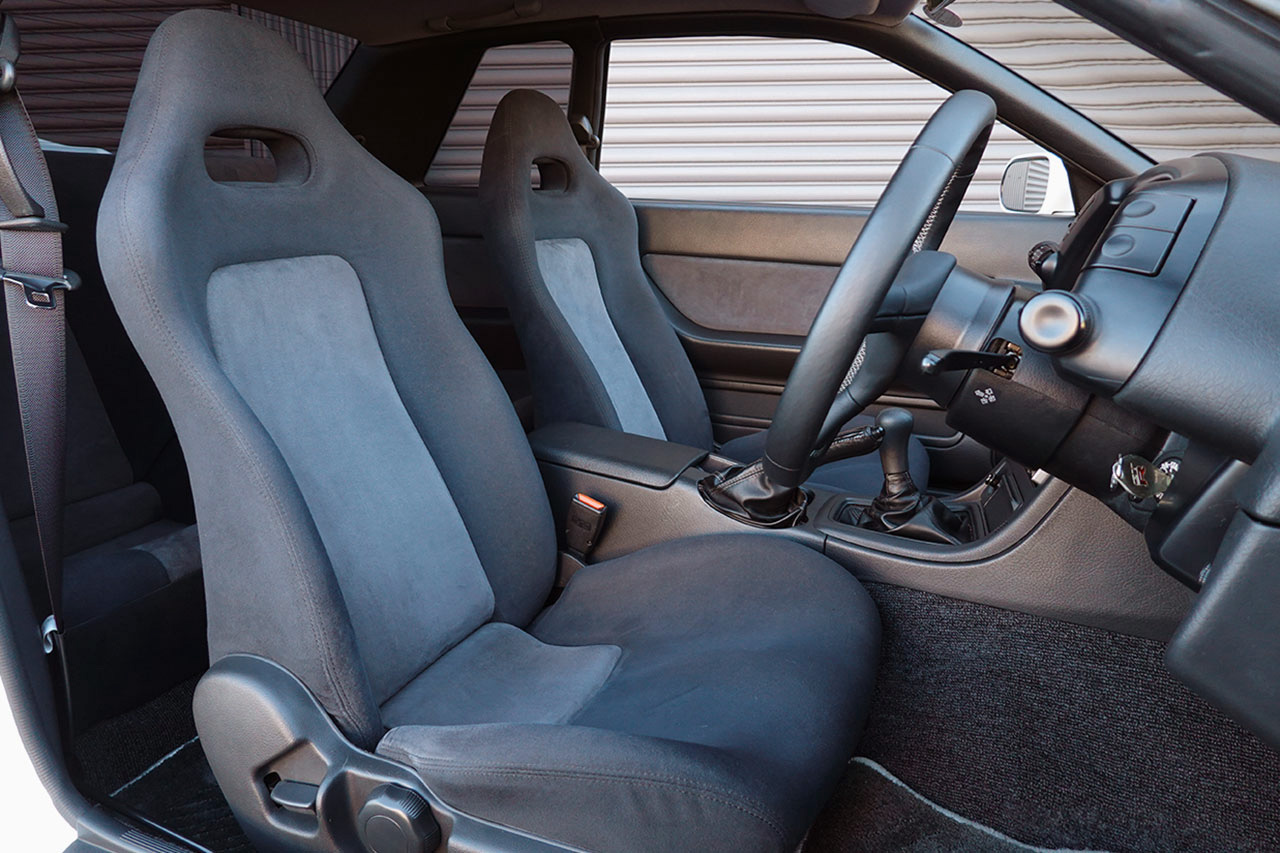 日産 スカイラインGT-R BNR32 R32 スカイラインGT-R V-SPEC II 仕様