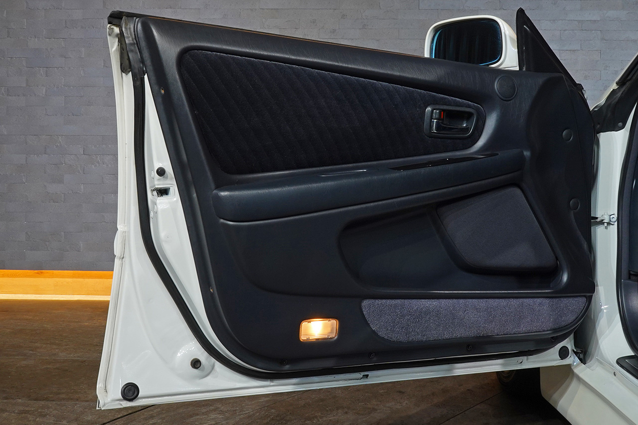 トヨタ チェイサー JZX100 チェイサー ツアラーV