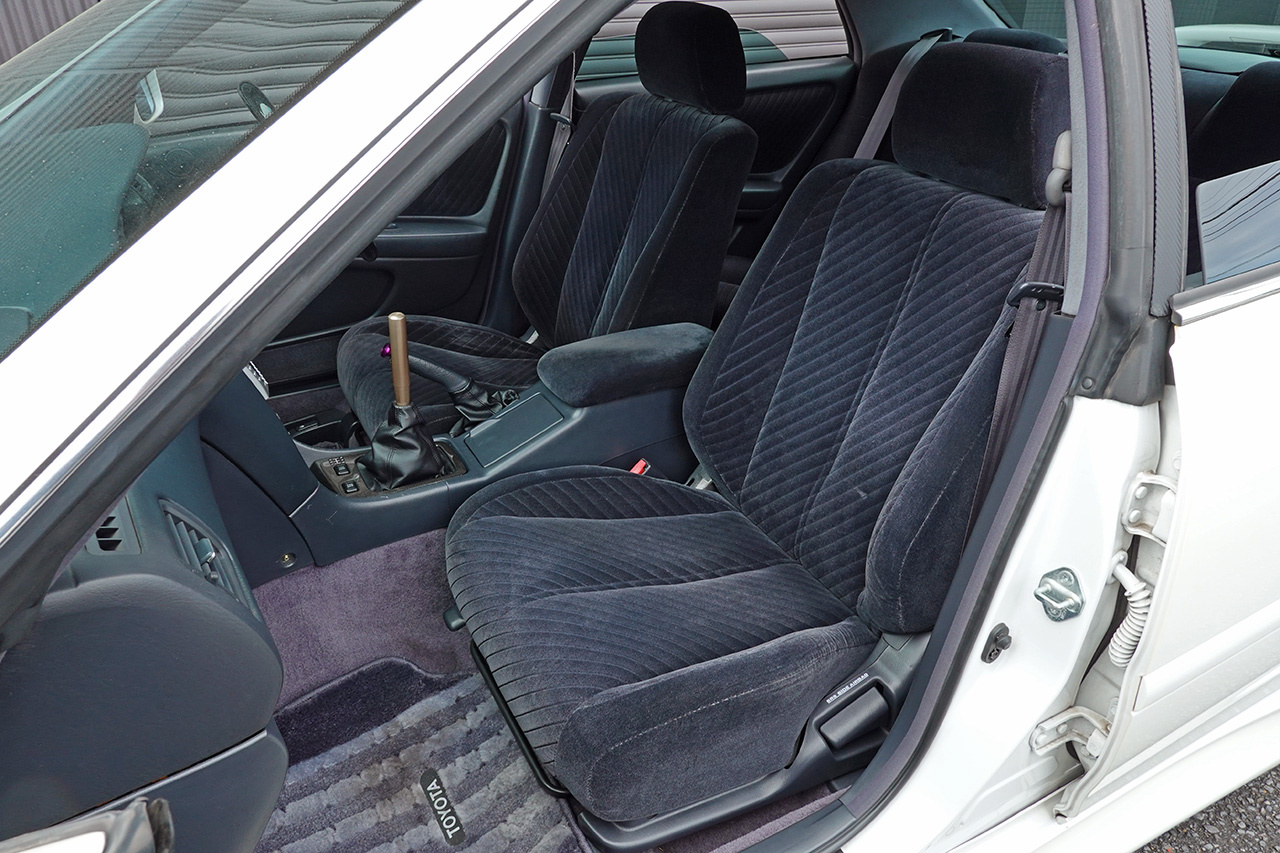 トヨタ チェイサー JZX100 チェイサー ツアラーV