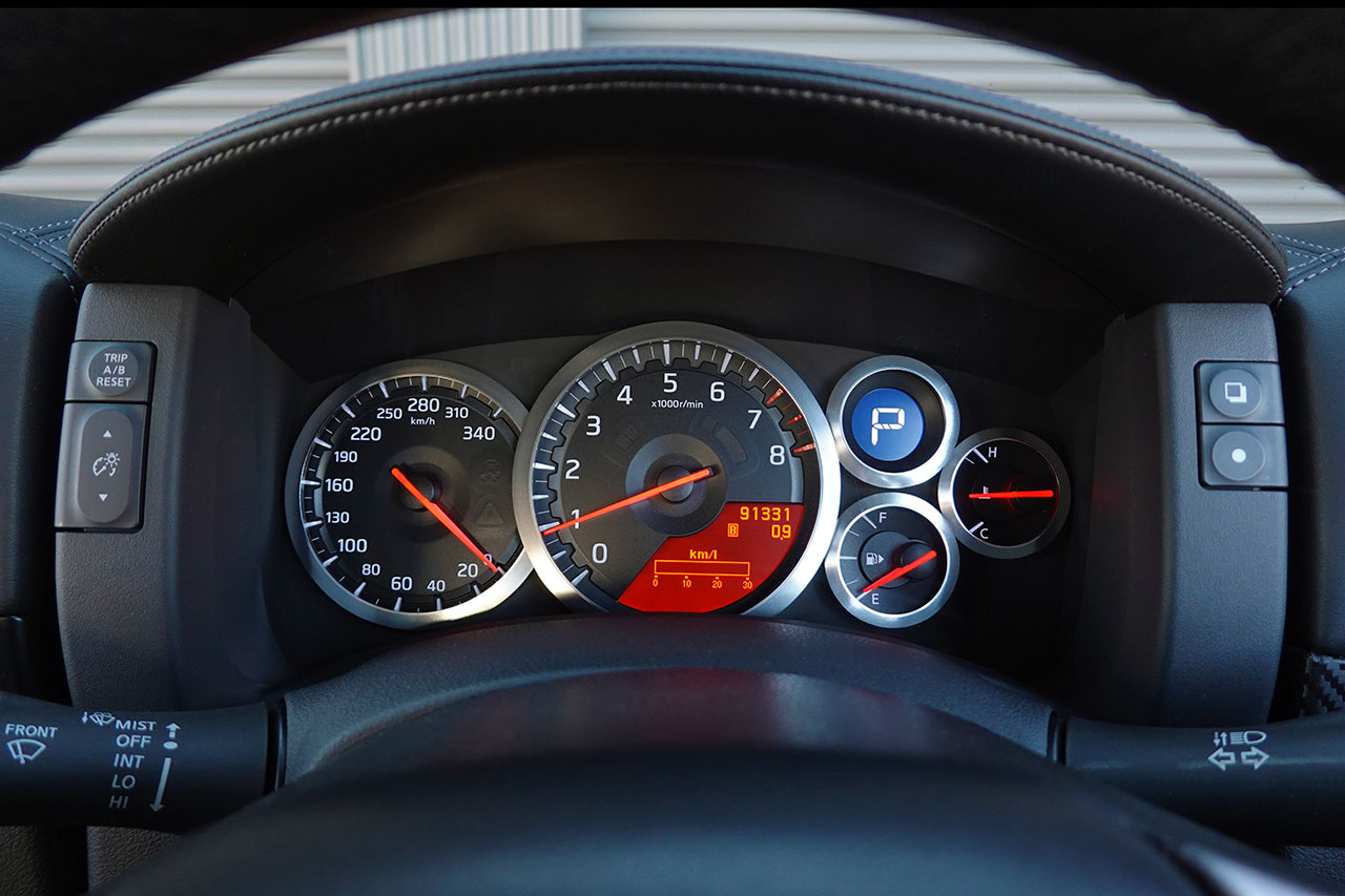 日産 GT-R R35 GT-R プレミアムエディション