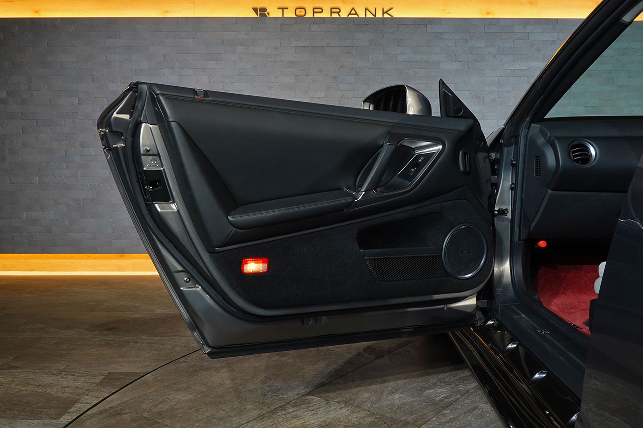 日産 GT-R R35 GT-R プレミアムエディション