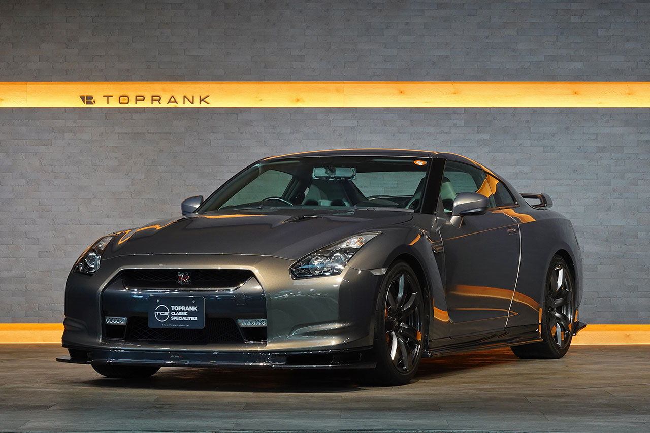 日産 GT-R R35 GT-R プレミアムエディション