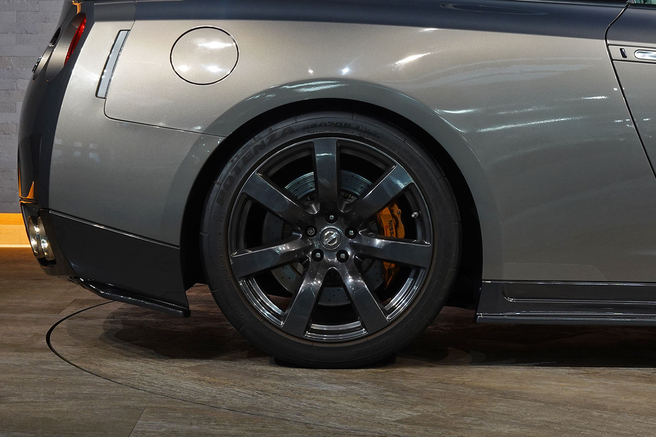 日産 GT-R R35 GT-R プレミアムエディション