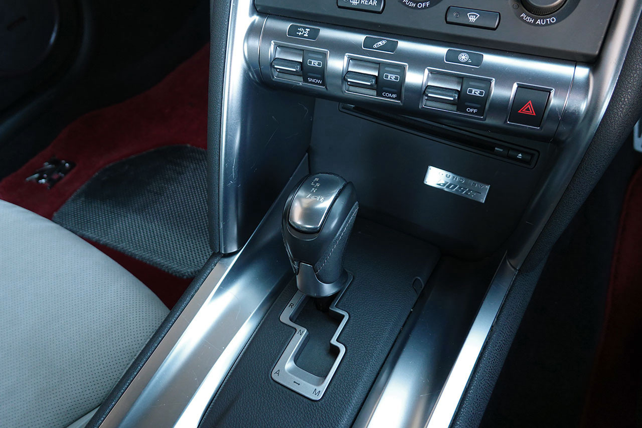 日産 GT-R R35 GT-R プレミアムエディション