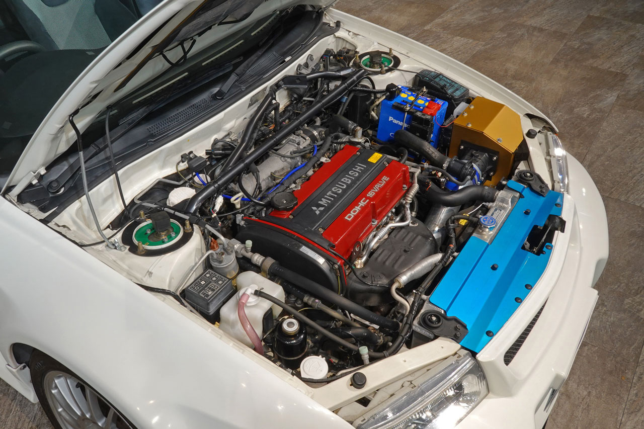 三菱 ランサーエボリューション CN9A ランサー GSR エボリューション V