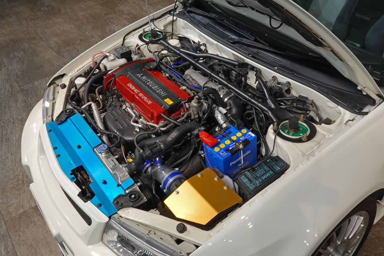 三菱 ランサーエボリューション CN9A ランサー GSR エボリューション V