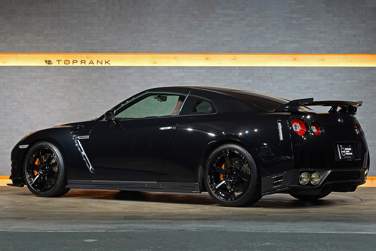 日産 GT-R R35 GT-R ブラックエディション