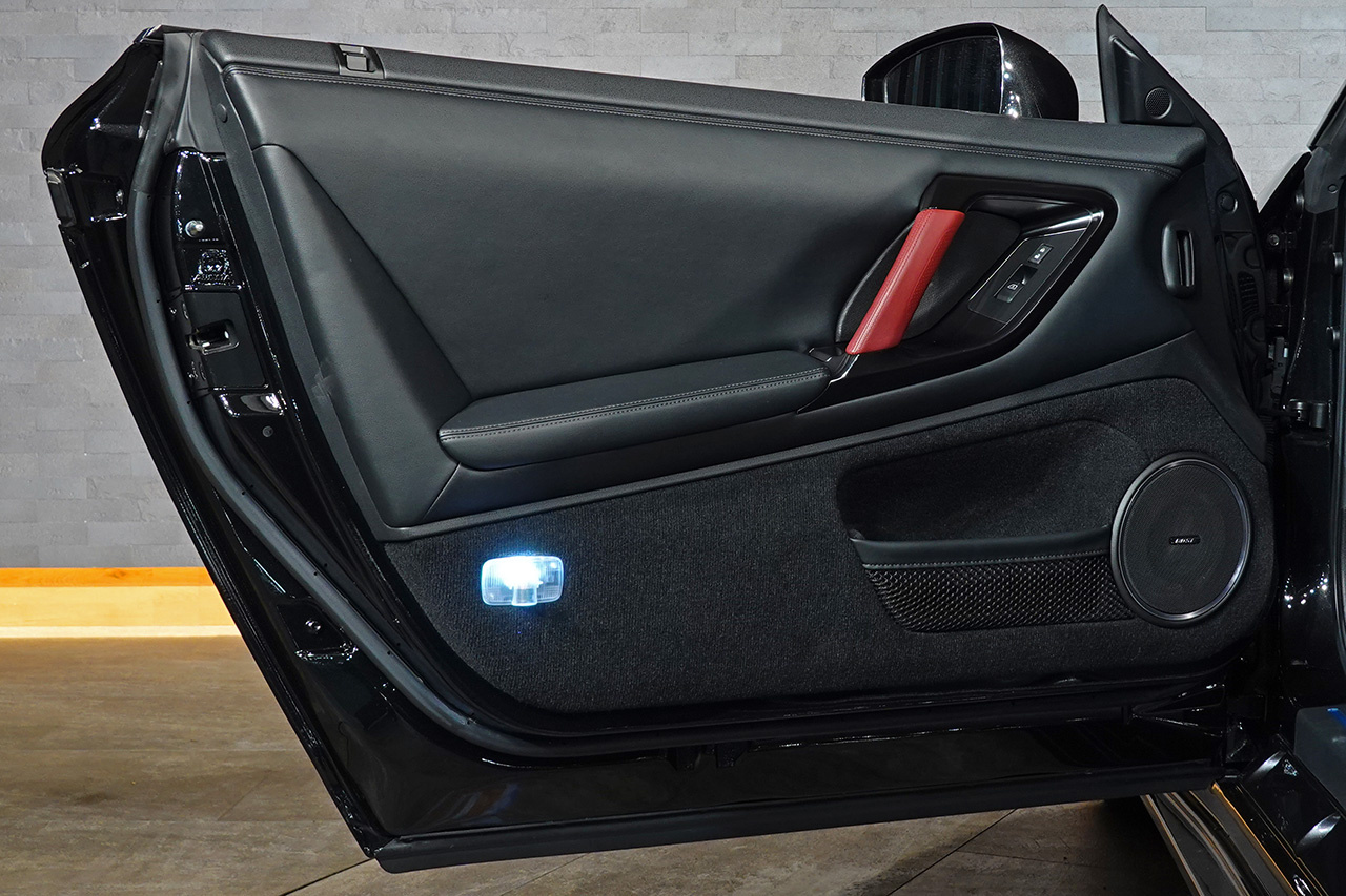 日産 GT-R R35 GT-R ブラックエディション