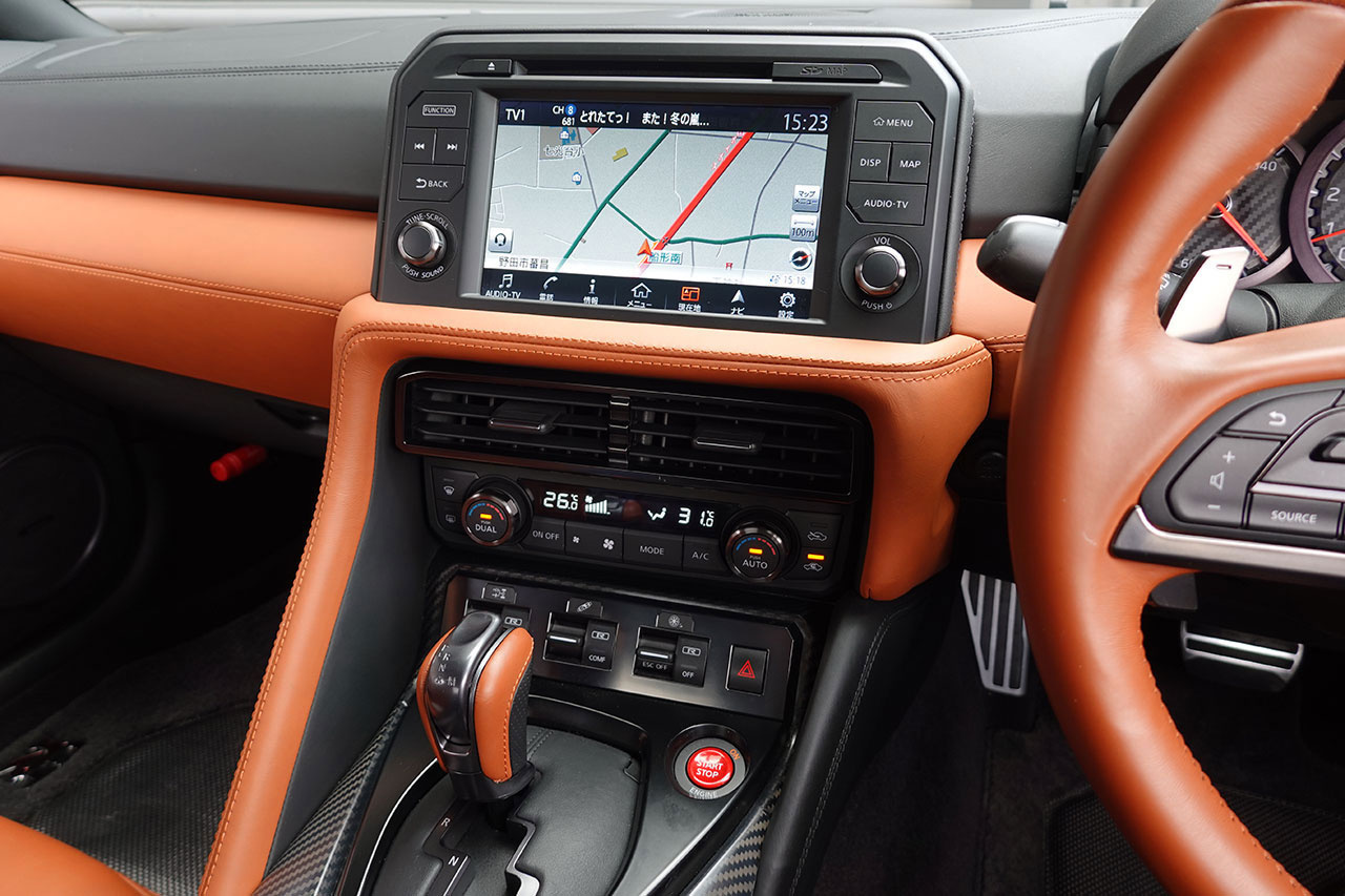 日産 GT-R R35 GT-R プレミアムエディション