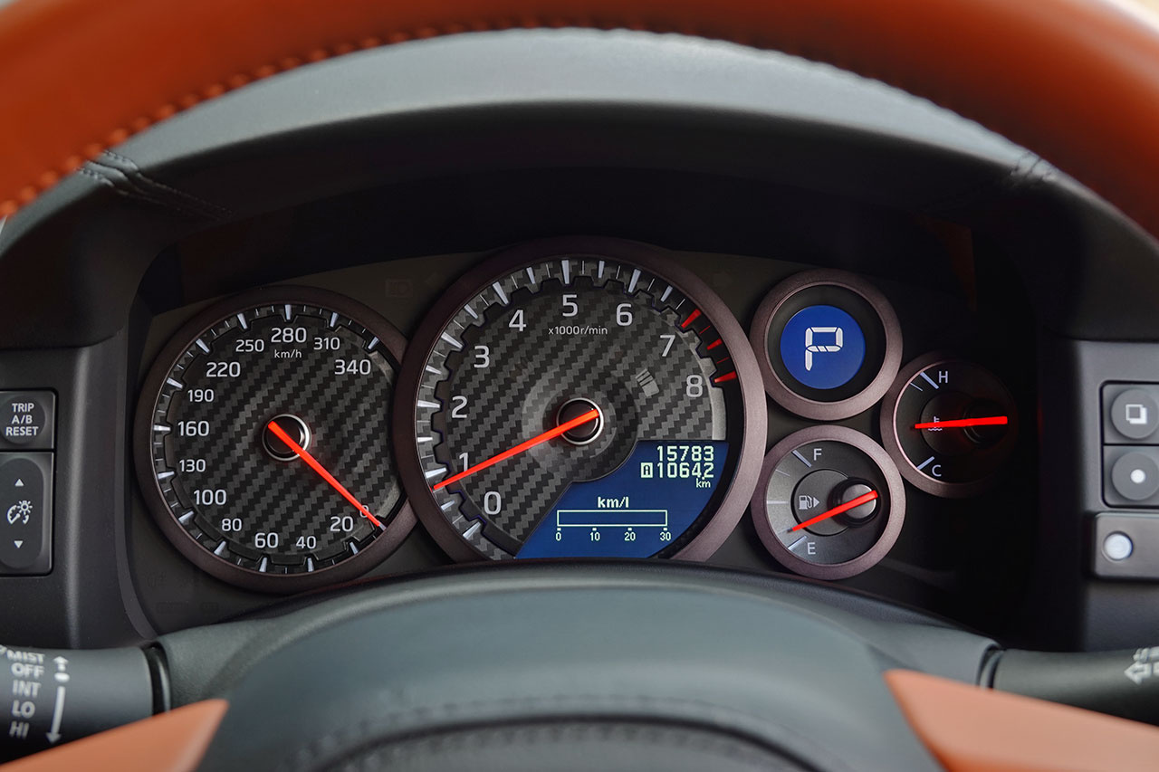 日産 GT-R R35 GT-R プレミアムエディション