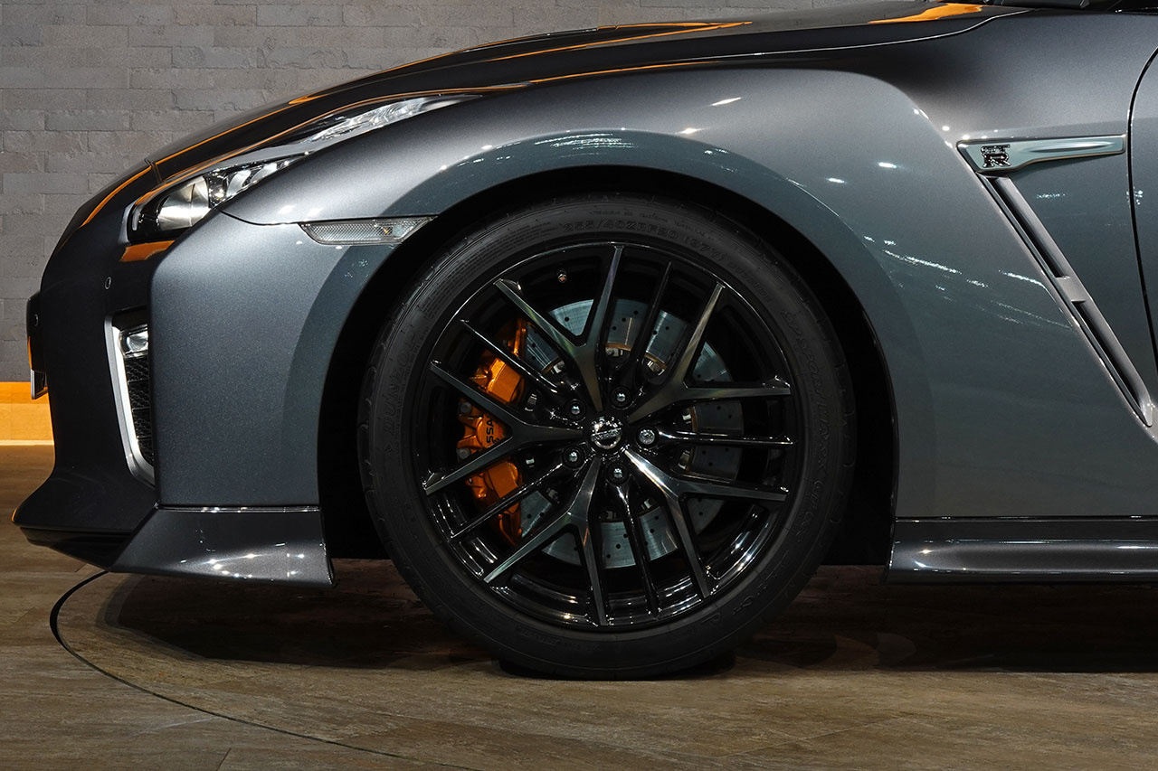 日産 GT-R R35 GT-R プレミアムエディション