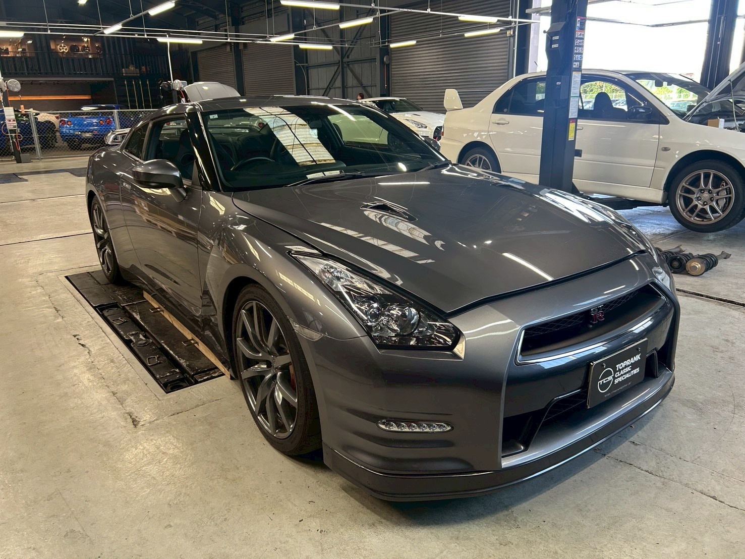 日産 GT-R 