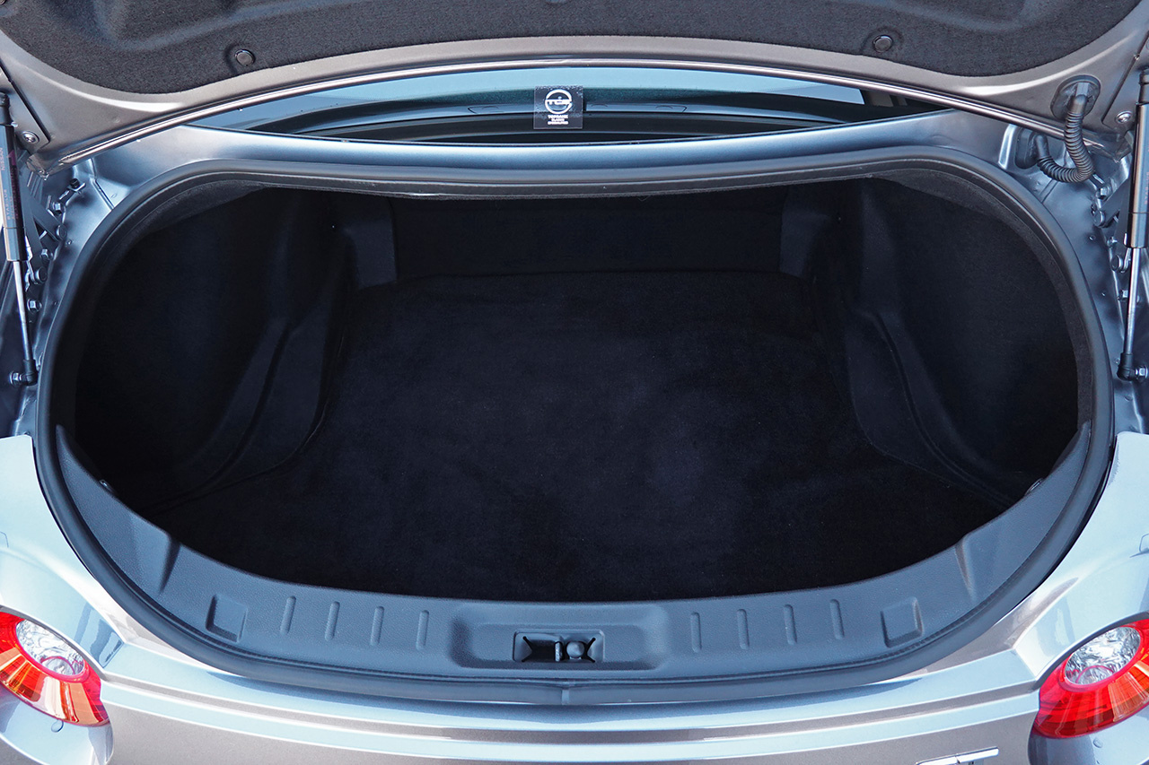 日産 GT-R R35 GT-R　ピュアエディション