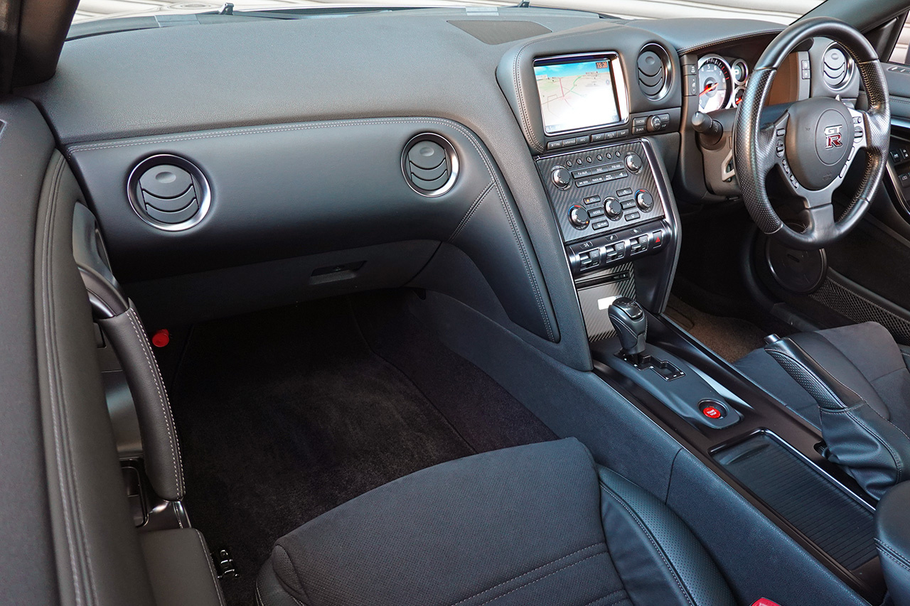 日産 GT-R R35 GT-R　ピュアエディション