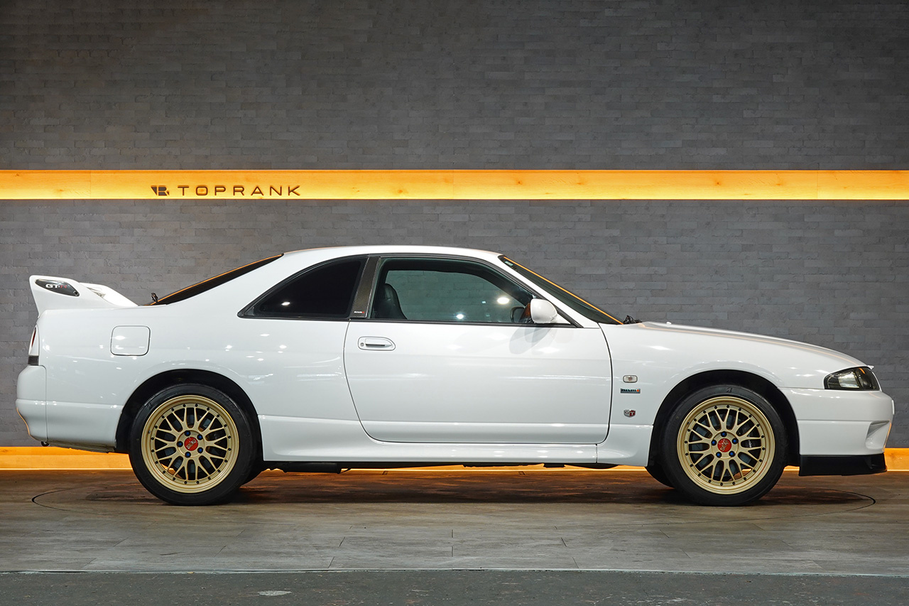 日産 スカイラインGT-R BCNR33 R33 スカイラインGT-R