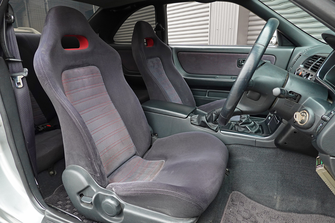 日産 スカイラインGT-R BCNR33 R33 スカイラインGT-R V-Spec