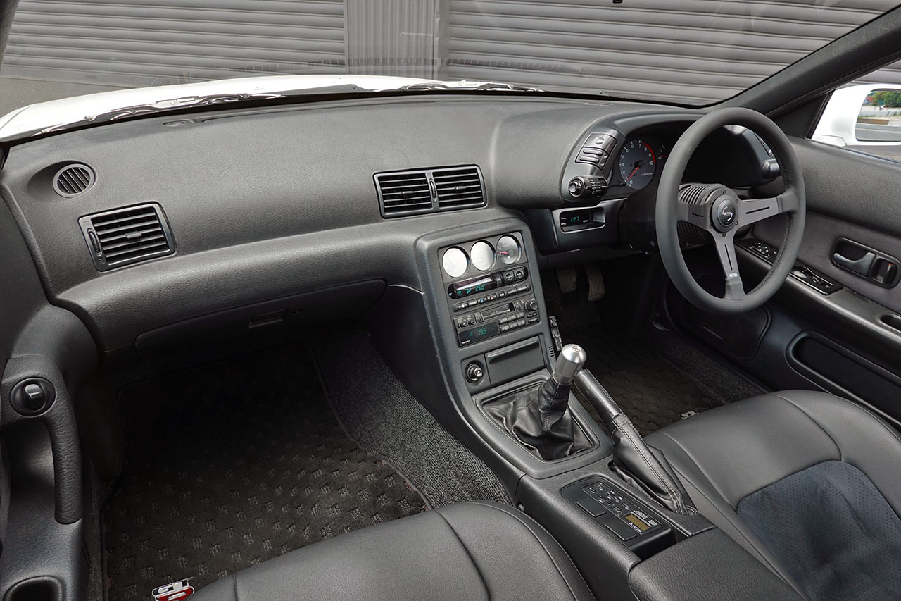日産 スカイラインGT-R BNR32 R32 スカイラインGT-R