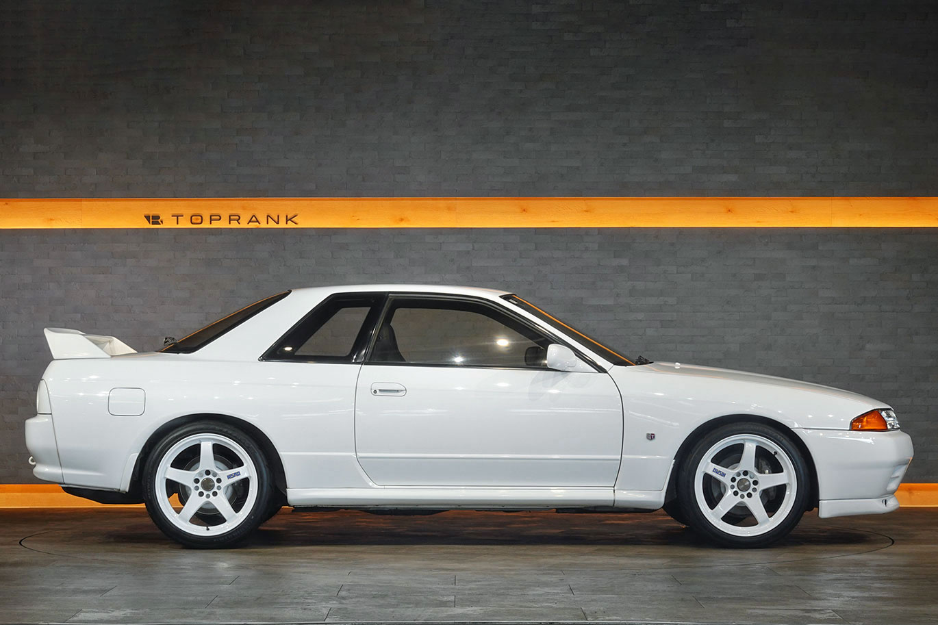日産 スカイラインGT-R BNR32 R32 スカイラインGT-R ワンオーナー車両・ニスモシートカバー＆40周年記念シフトノブ