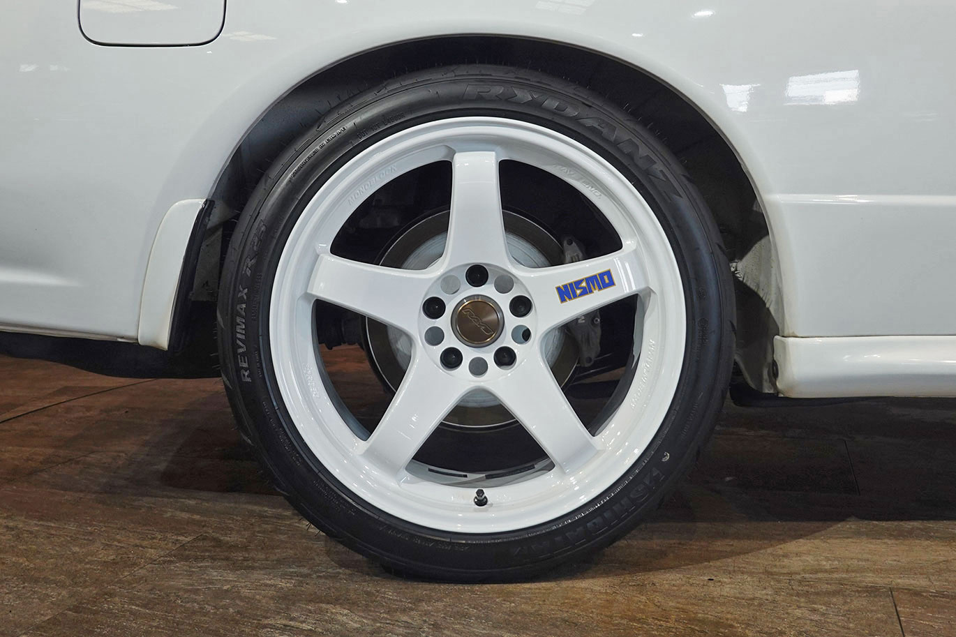 日産 スカイラインGT-R BNR32 R32 スカイラインGT-R ワンオーナー車両・ニスモシートカバー＆40周年記念シフトノブ